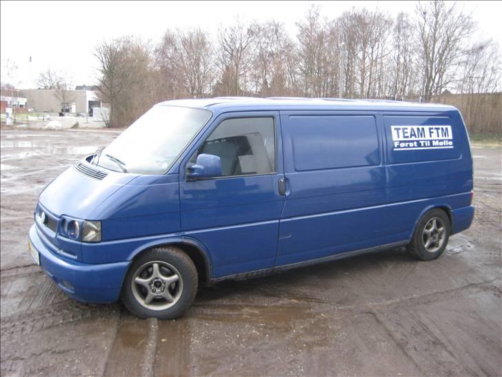 VW Transporter 2.5 TDI solgt billede 6