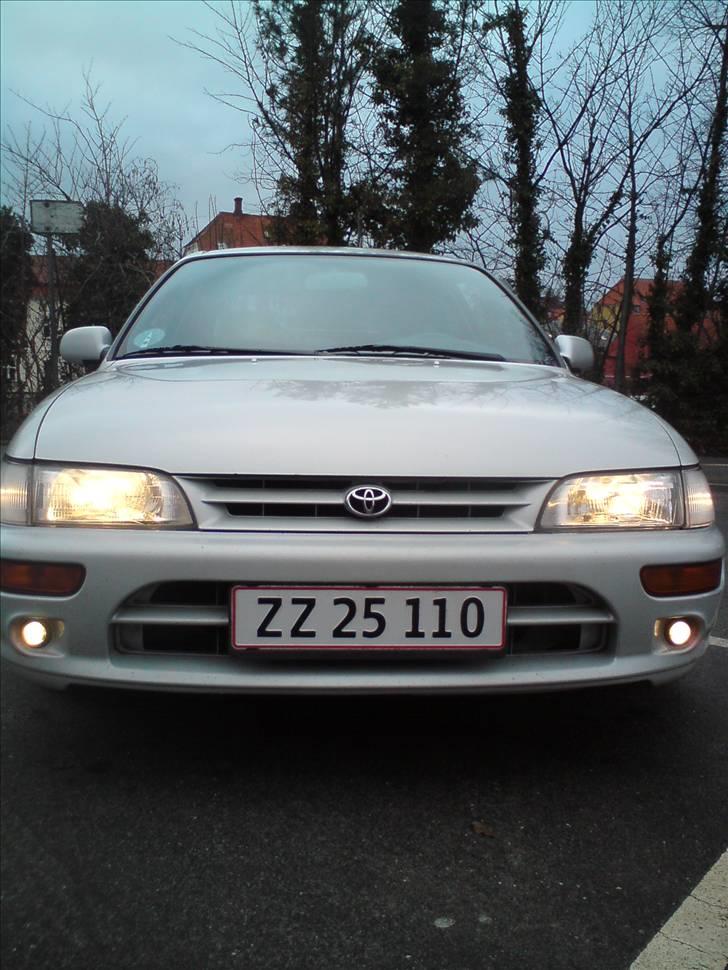 Toyota Corolla 1.6 16V XLi "Død" billede 17