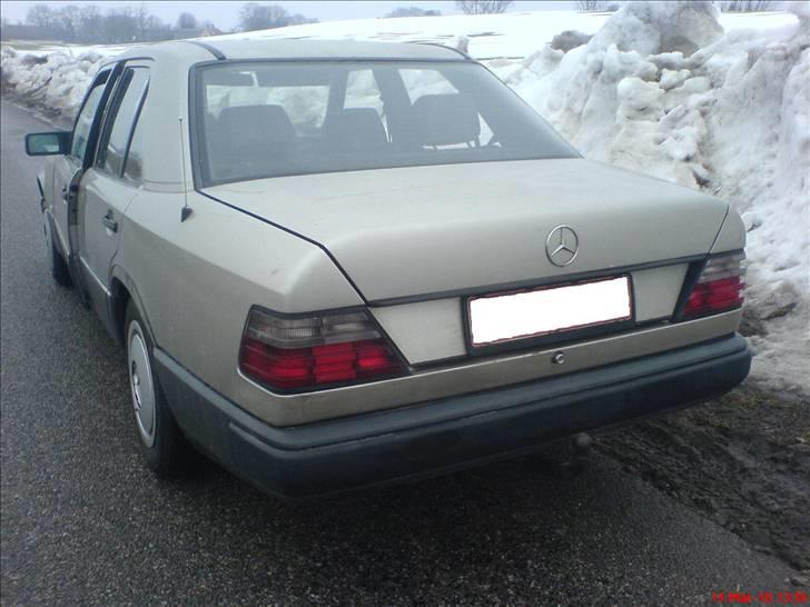 Mercedes Benz w124 250d solgt billede 13