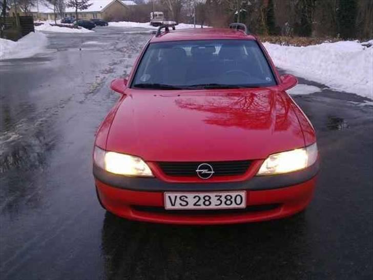 Opel Vectra B. Stc   SOLGT billede 3