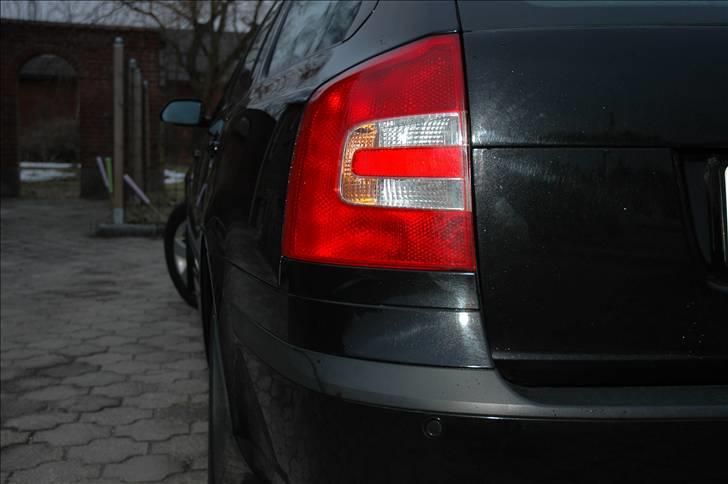 Skoda Octavia Combi Elegance - Findes de mon helt indfarvede i sort??? billede 11