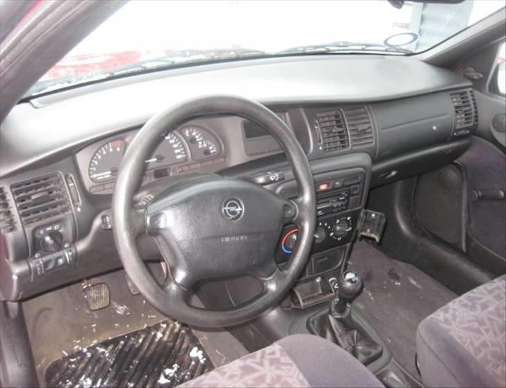 Opel Vectra b di solgt billede 5