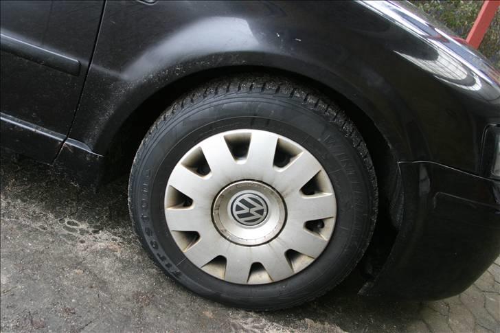 VW passat  TOTAL SKADET billede 5