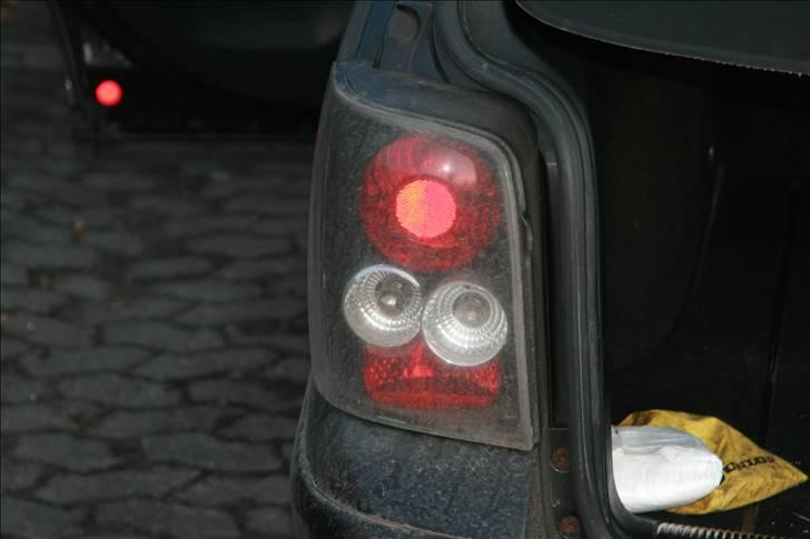 VW passat  TOTAL SKADET billede 9