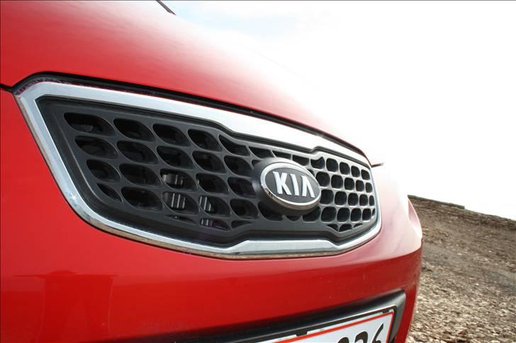 Kia Picanto Sport - den lækre grill, som er blevet skiftet fra forhandlerens side (:  billede 9