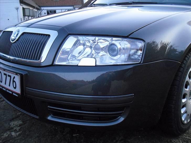 Skoda Superb TDi - efter turen til maler billede 14