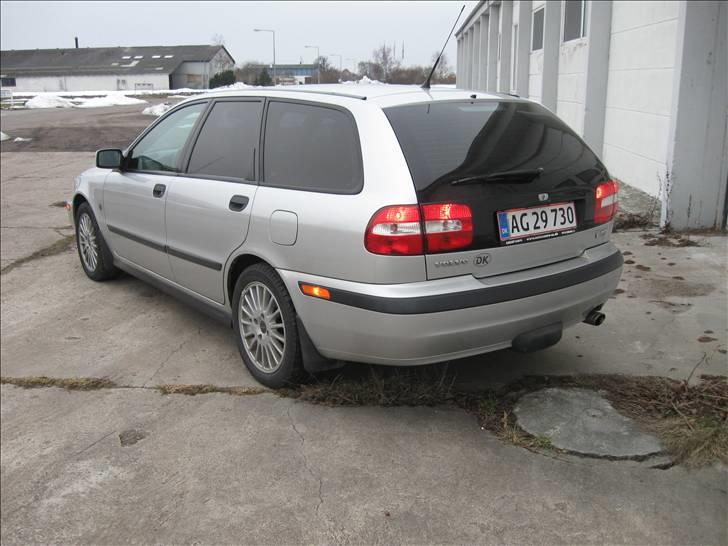 Volvo V40 Jubilæum VOLVO 4 LIFE - Er jeg god til solfilm eller hvad her er for 80 kr i materialer billede 11