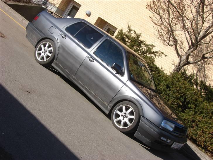 VW vento 2,0 GL billede 16