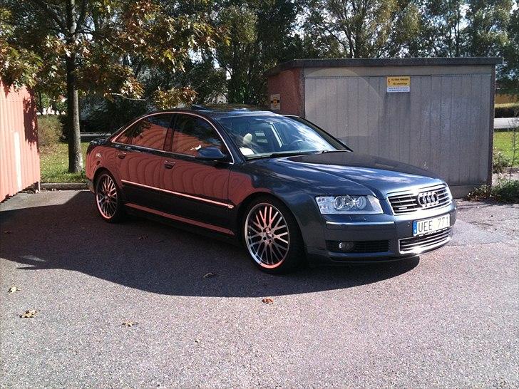 Audi A8 4.2 Quattro billede 2