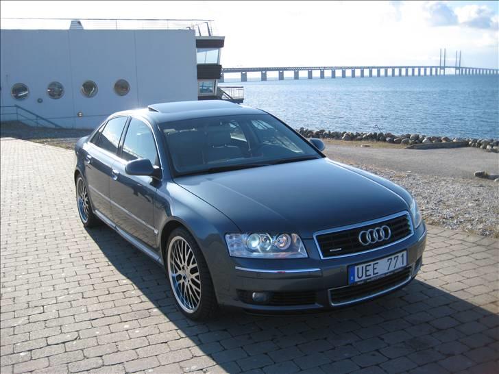 Audi A8 4.2 Quattro billede 6