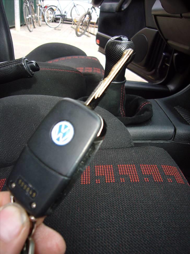 VW       Vento GL SOLGT - vw klapnøgler.. m c.lås  billede 11