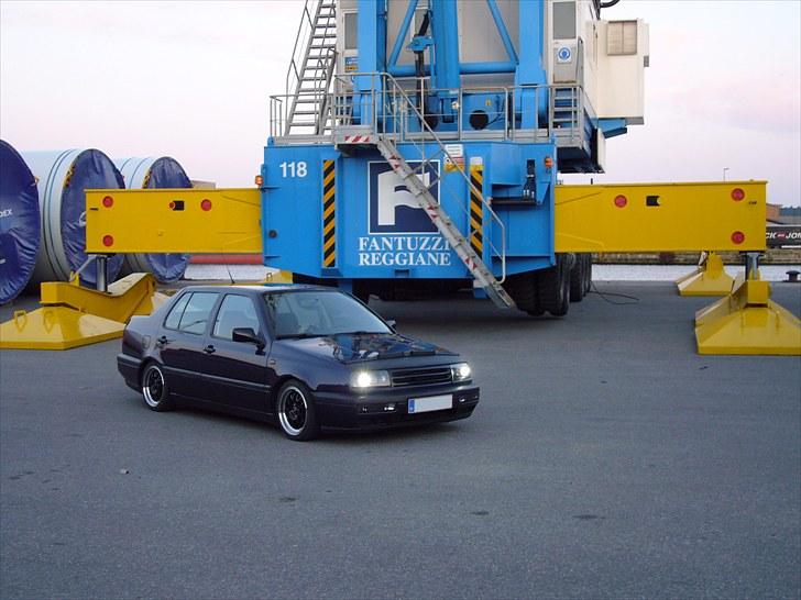 VW       Vento GL SOLGT billede 19