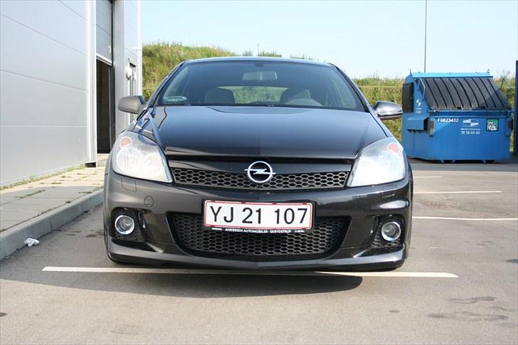 Opel Astra GTC OPC billede 4