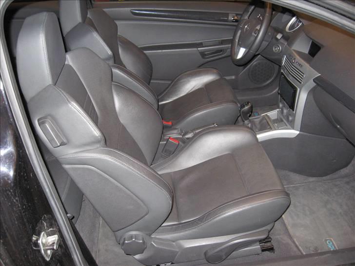 Opel Astra GTC OPC billede 6