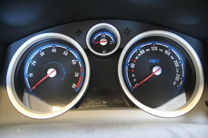 Opel Astra GTC OPC billede 8