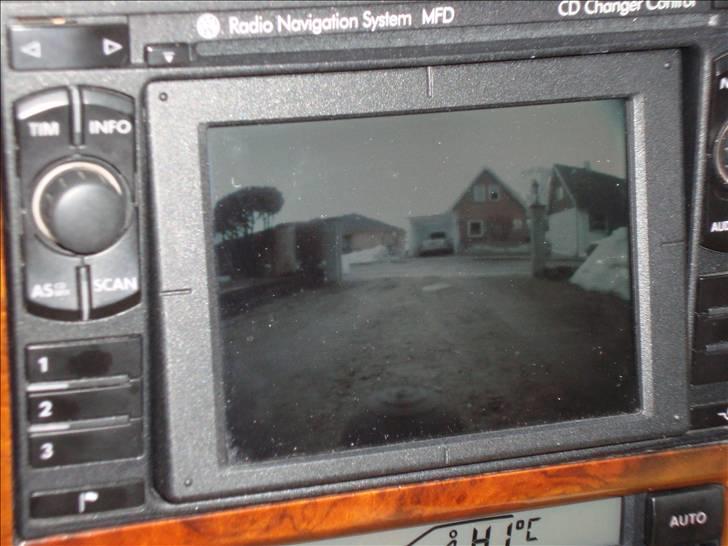 VW passat 1.9TDI 130HK 6GEAR - billede fra bakkamera med nightvision. virker kanon billede 15