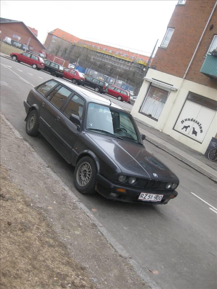 BMW E30 324 TD *BYTTET* billede 2