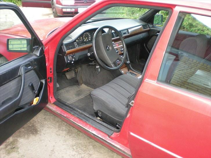 Mercedes Benz 124 300d billede 8