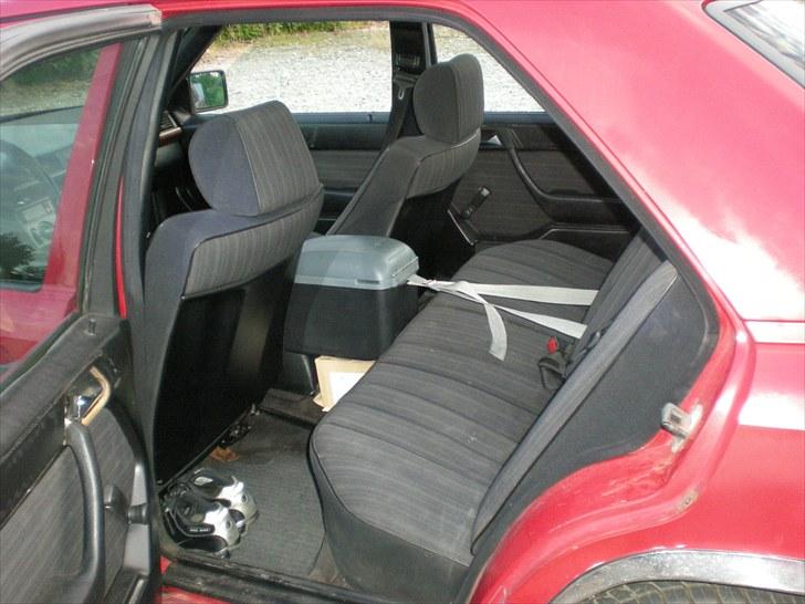 Mercedes Benz 124 300d billede 10