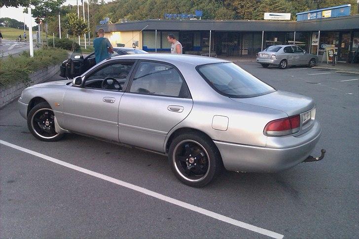 Mazda 626 GLX [SOLGT] billede 3