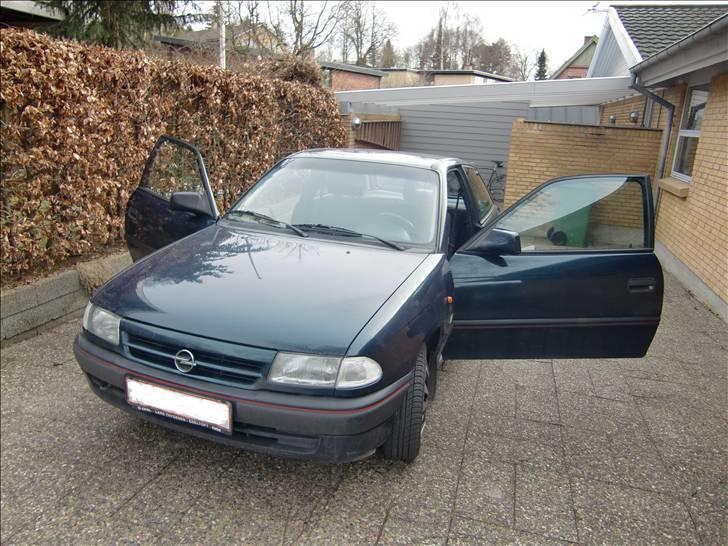 Opel Astra F "Solgt" billede 1
