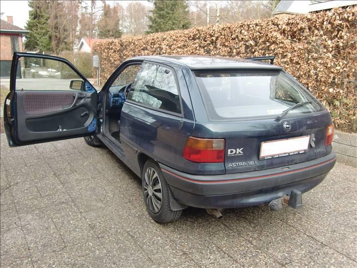 Opel Astra F "Solgt" billede 5