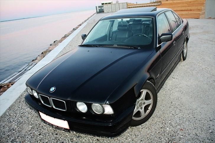 BMW 525 (SOLGT) billede 1