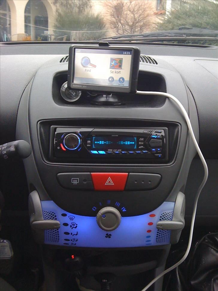 Peugeot 107 1.0 COMFORT PLUS billede 7