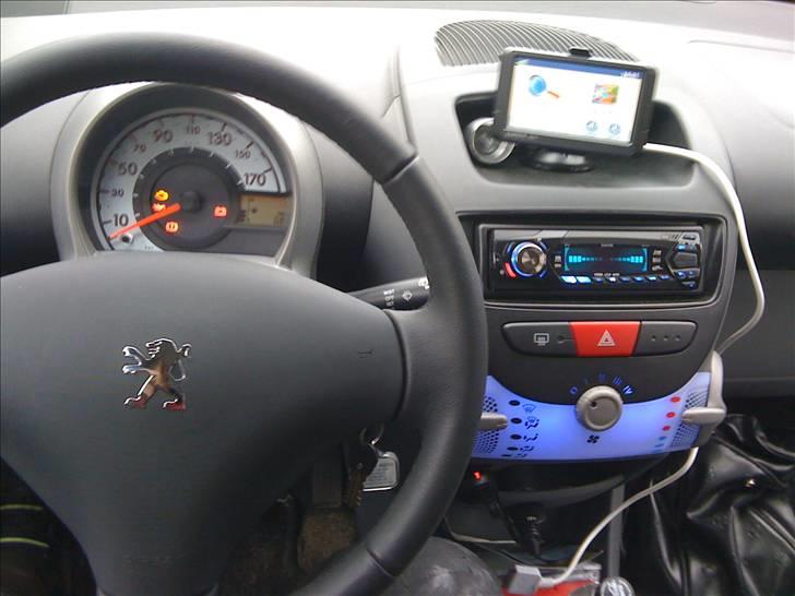 Peugeot 107 1.0 COMFORT PLUS billede 8