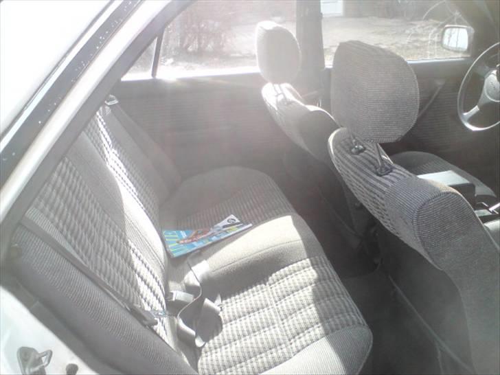 Toyota carina ll  solgt billede 13