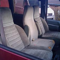 Chevrolet astro van solgt 