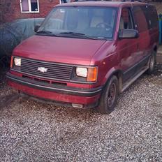 Chevrolet astro van solgt 