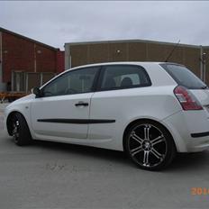 Fiat Stilo (solgt)