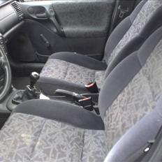 Opel vectra b totalskadet :(