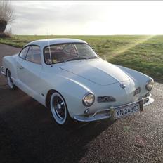 VW Karmann Ghia