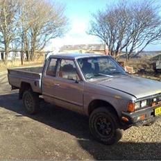 Nissan king cab 4wd byttet