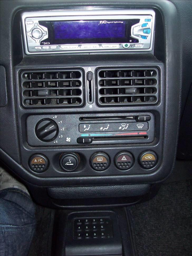 Peugeot 106 billede 10