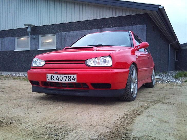 VW Golf 3 1,9 TDI *SOLGT* - Med sommerfælge og frontlæbe billede 1