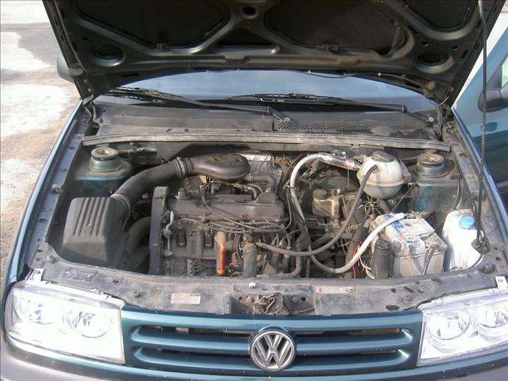 VW Vento 1.8 SOLGT billede 8