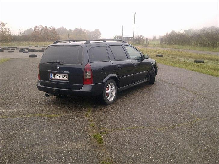 Opel Astra G st.car totalskadet billede 14