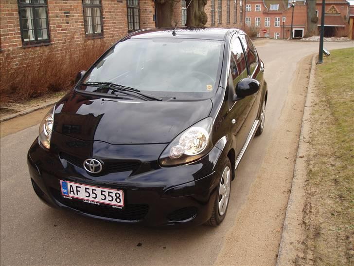 Toyota Aygo Plus Blackline billede 6