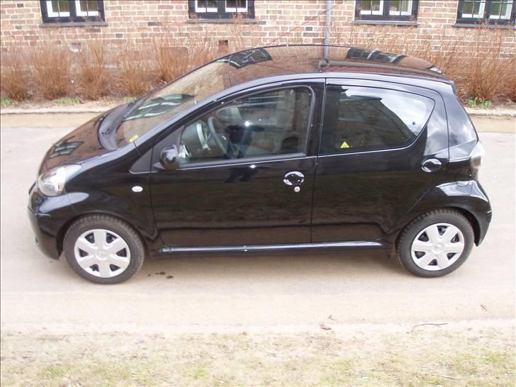 Toyota Aygo Plus Blackline billede 7