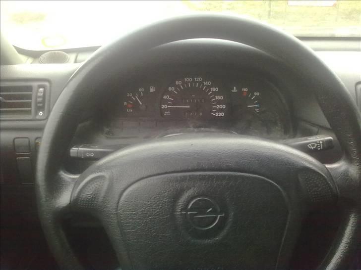 Opel Vectra A billede 8