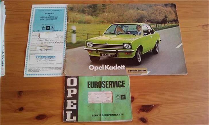 Opel Kadett C Sport (Projekt) - Salgskatalog+ udfyldt servicebog+ slutseddel fra ´76 -Bilen har haft samme adresse siden den rullede ud af butikken!! billede 10