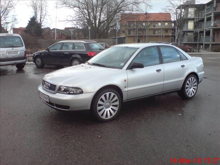 Audi A4   B5 20v **SOLGT** billede 8