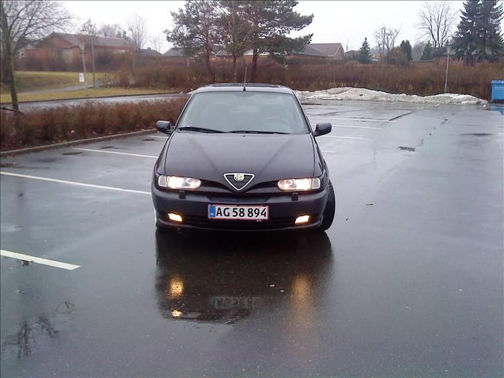 Alfa Romeo 146 1,6 billede 2