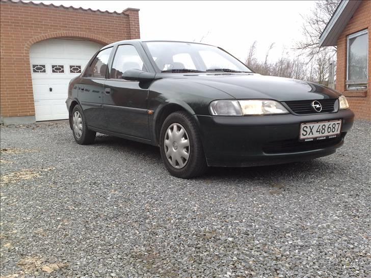 Opel vectra b totalskadet :( billede 6