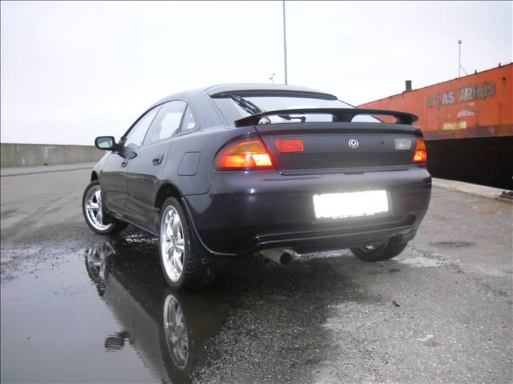 Mazda 323F billede 6