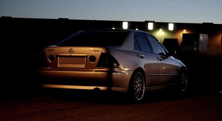 Lexus IS200 (IS250) billede 4