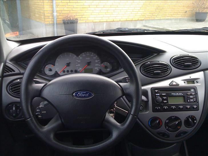 Ford Focus I(faceliftet model) - Da jeg lige havde købt den... billede 6